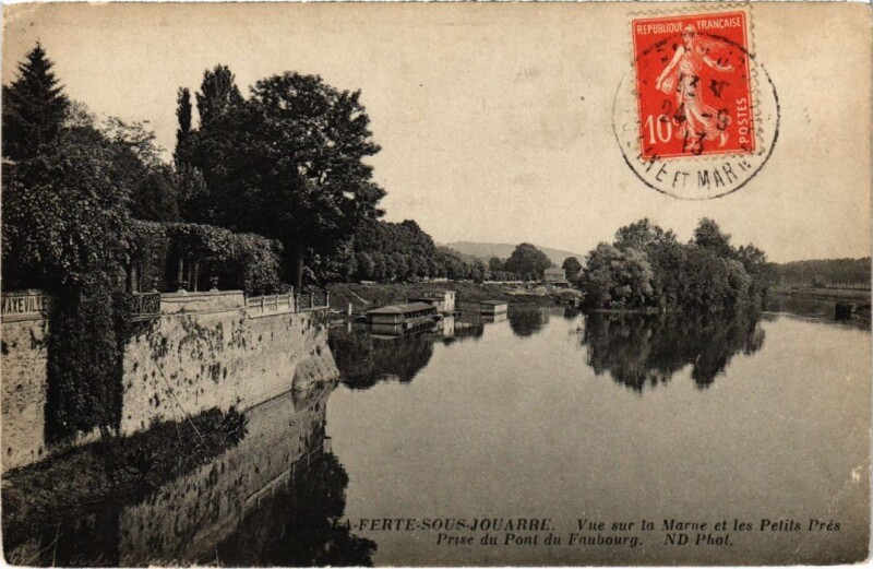 Carte postale ancienne La Ferte sous Jouarre vue sur la Marne à Jouarre