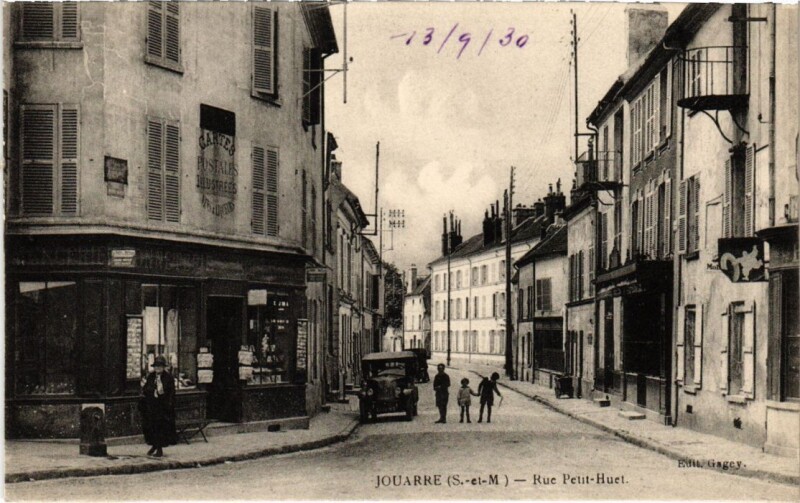 Carte postale ancienne La Ferte sous Jouarre Rue Petit Huet à Jouarre