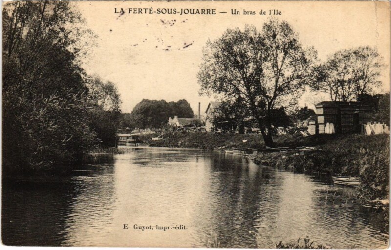 Carte postale ancienne La Ferte sous Jouarre Un bras de l'Ile à Jouarre