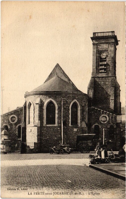 Carte postale ancienne La Ferte sous Jouarre Eglise à Jouarre