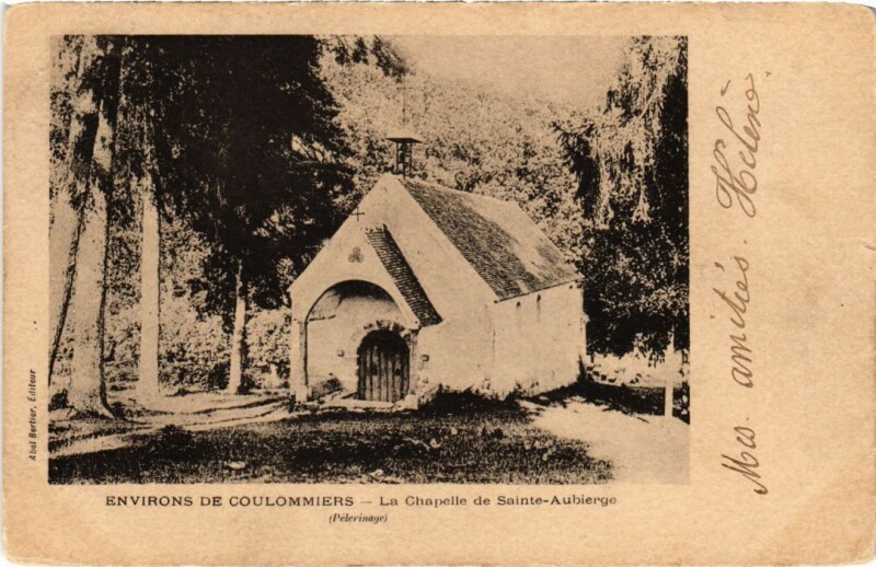 Carte postale ancienne Coulommiers La Chapelle de Sainte-Aubierge à Coulommiers