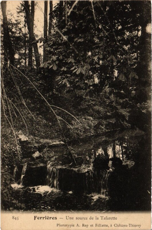 Carte postale ancienne Ferrieres en Brie Une source de la Tafarette