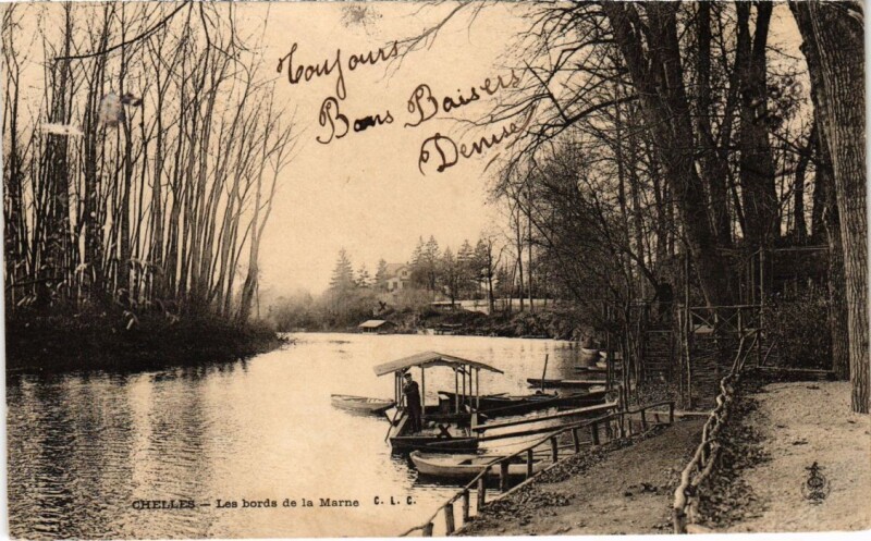 Carte postale ancienne Chelles Les bords de la Marne à Chelles