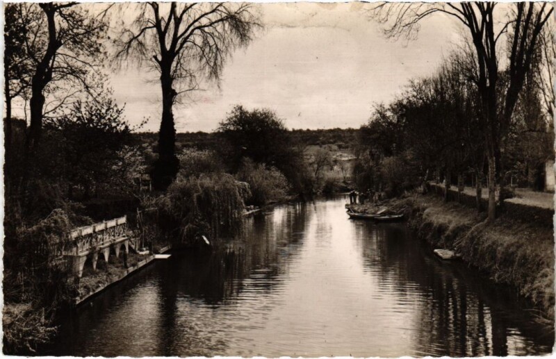 Carte postale ancienne Esbly Le Grand Morin à Esbly
