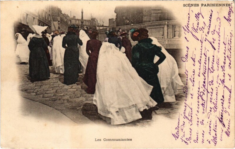 Carte postale ancienne Paris Scenes parisiennes Les Communiantes