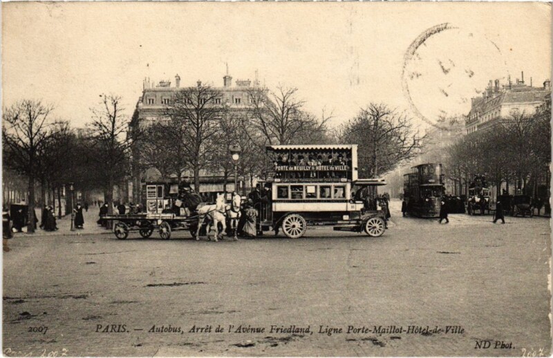 Carte postale ancienne Paris 8e Autobus avenue friedland à Paris 8e