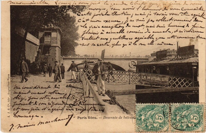 Carte postale ancienne Paris Vecu. descente de bateau