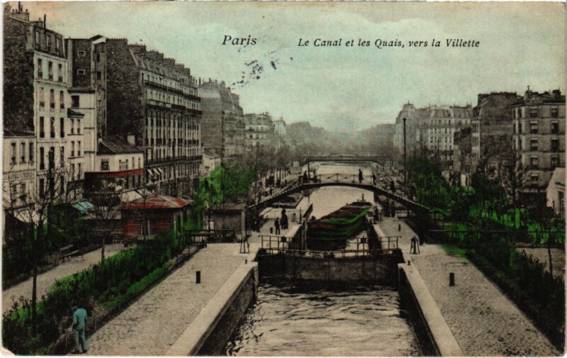 Carte postale ancienne Le canal et les Quais vers la Villette à Paris 10e