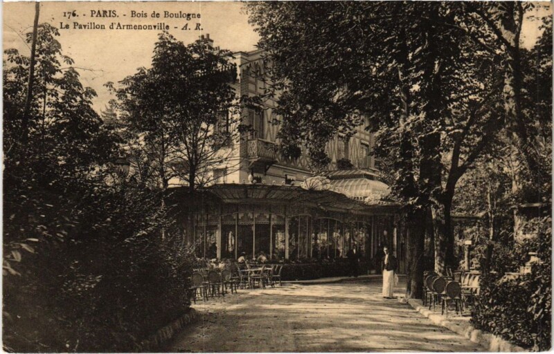 Carte postale ancienne Bois de Boulogne - Le Pavillon d'Armenonville à Paris 16e