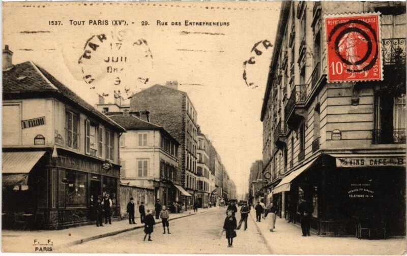 Carte postale ancienne Rue des Entrepreneurs à Paris 15e