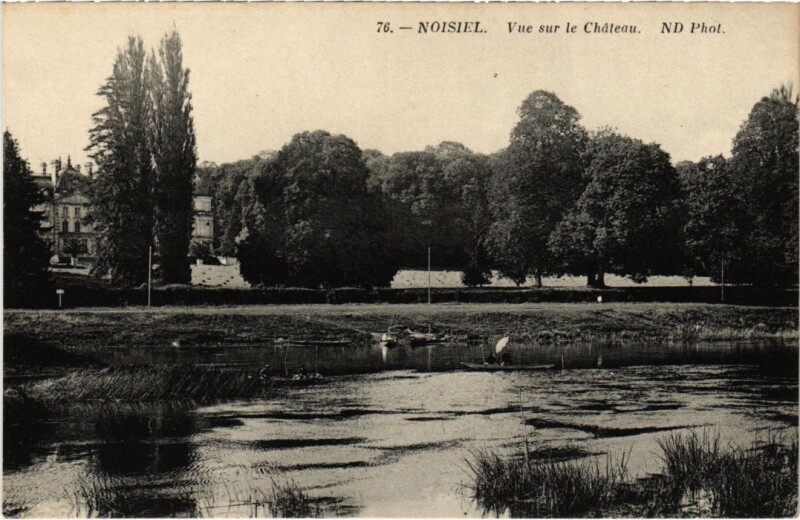 Carte postale ancienne Noisiel Vue sur le Chateau à Noisiel