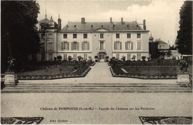 Carte postale ancienne Pomponne Chateau - Facade à Pomponne