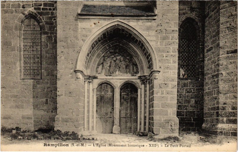 Carte postale ancienne Rampillon L'Eglise - Le Petit Portail à Rampillon