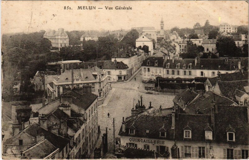 Carte postale ancienne Melun Vue Generale à Melun