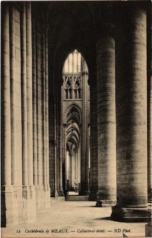 Carte postale ancienne Meaux Cathedrale - Collateral Droit à Meaux