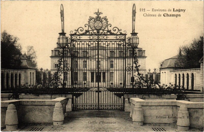 Carte postale ancienne Château de Champs - Grille d'Honneur à Champs-sur-Marne