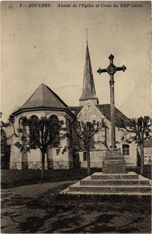 Carte postale ancienne Jouarre Abside de l'Eglise et Croix à Jouarre