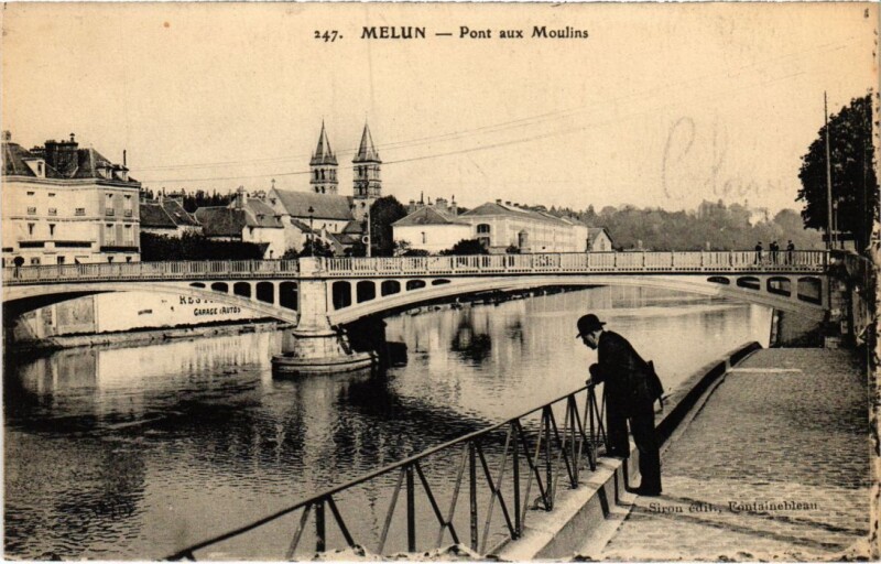 Carte postale ancienne Melun Pont aux Moulins à Melun