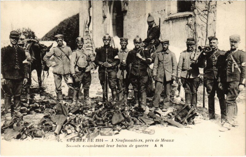 Carte postale ancienne Neufmontiers Soldats