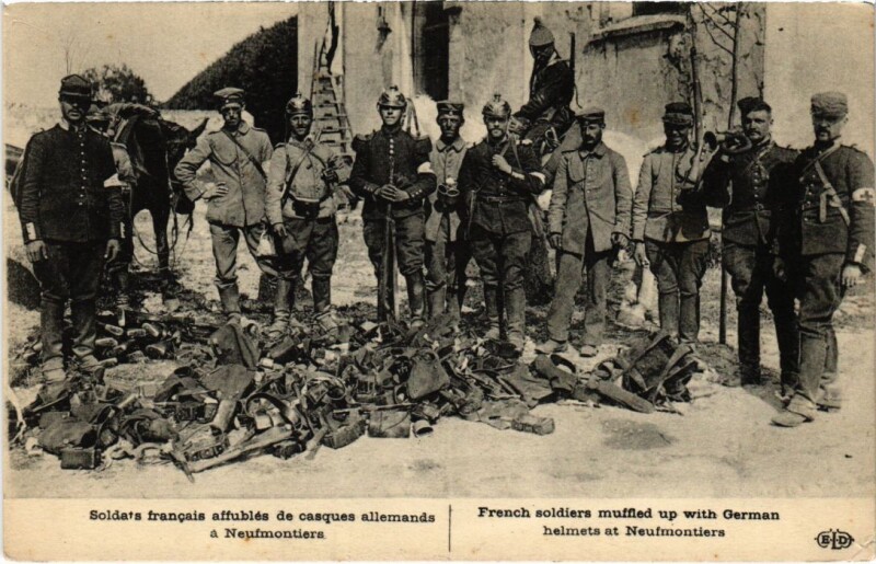 Carte postale ancienne Neufmontiers Soldats francais
