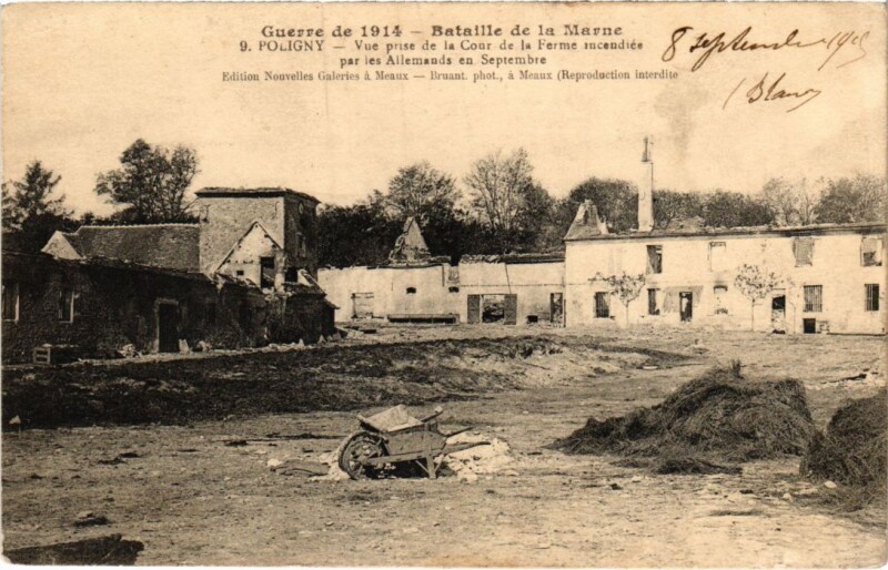 Carte postale ancienne Polligny vue prise de la Cour de la Ferme