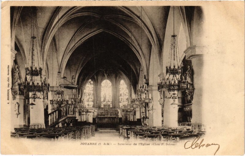 Carte postale ancienne Jouarre Interieur de l'Eglise à Jouarre