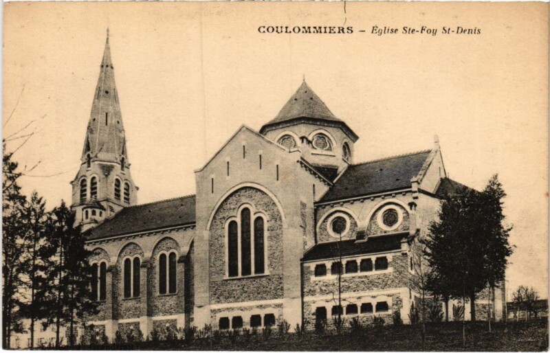 Carte postale ancienne Coulommiers Eglise Sainte-Foy à Coulommiers