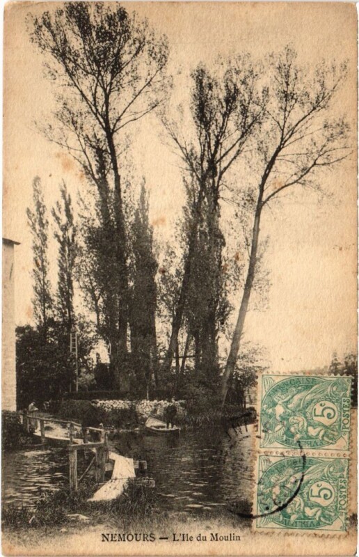 Carte postale ancienne Nemours Ile du Moulin à Nemours