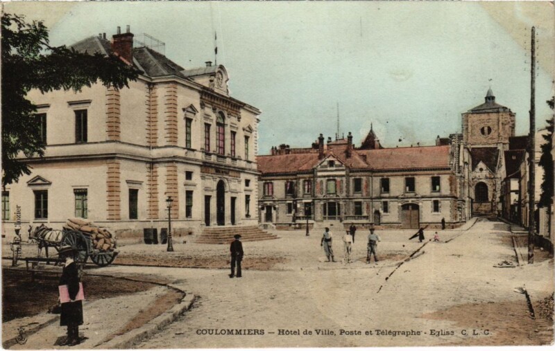 Carte postale ancienne Coulommiers Hotel de Ville Poste et Telegraphe à Coulommiers