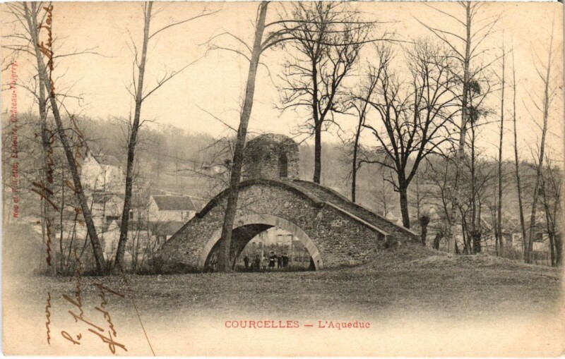 Carte postale ancienne Courcelles Aqueduc