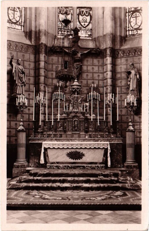 Carte postale ancienne Melun Eglise Saint-Aspais à Melun