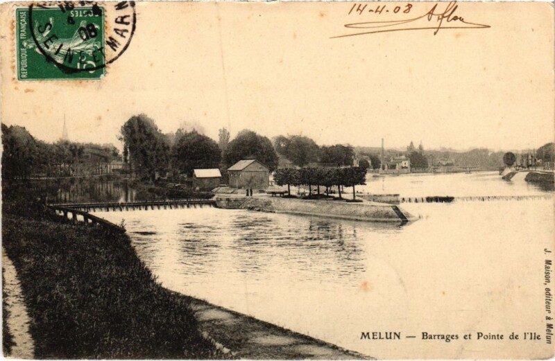 Carte postale ancienne Melun Barrage et Pointe de l'Ile à Melun