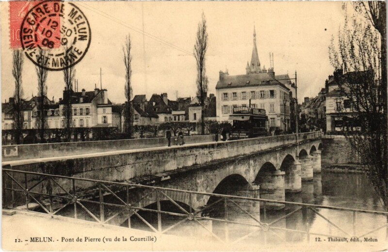 Carte postale ancienne Melun Pont de Pierre à Melun