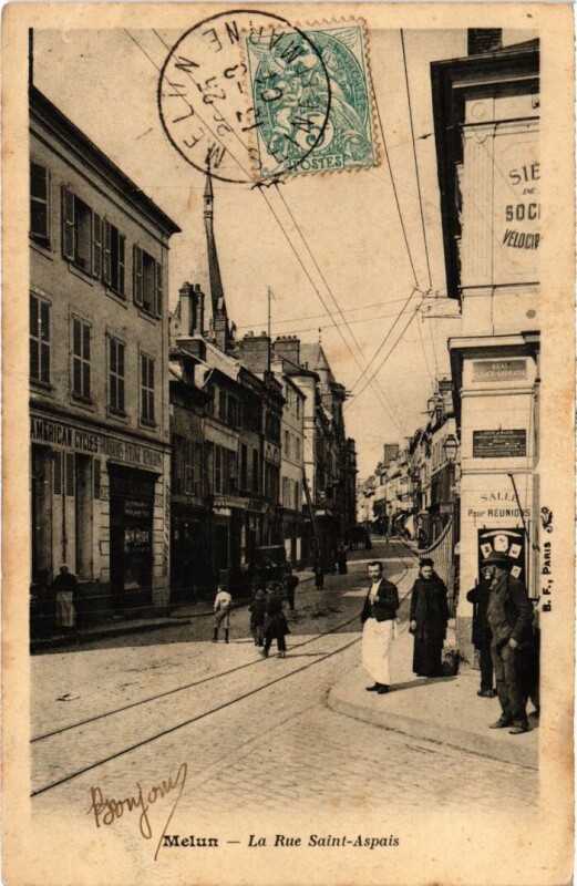 Carte postale ancienne Melun Rue Saint-Aspais à Melun