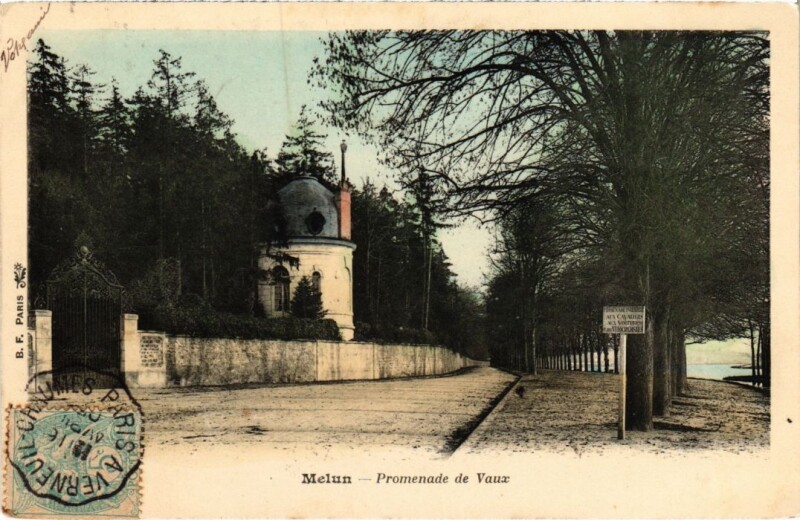 Carte postale ancienne Melun Promenade de Vaux à Melun