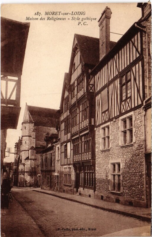 Carte postale ancienne Moret Maison des Religieuses