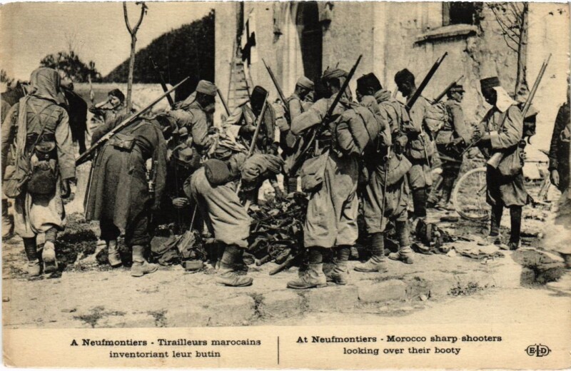 Carte postale ancienne Neufmontiers Tirailleurs marocains