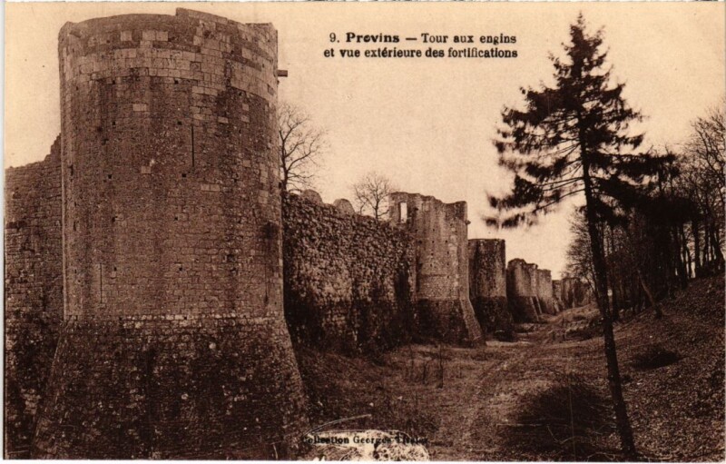 Carte postale ancienne Provins Tour aux engins à Provins