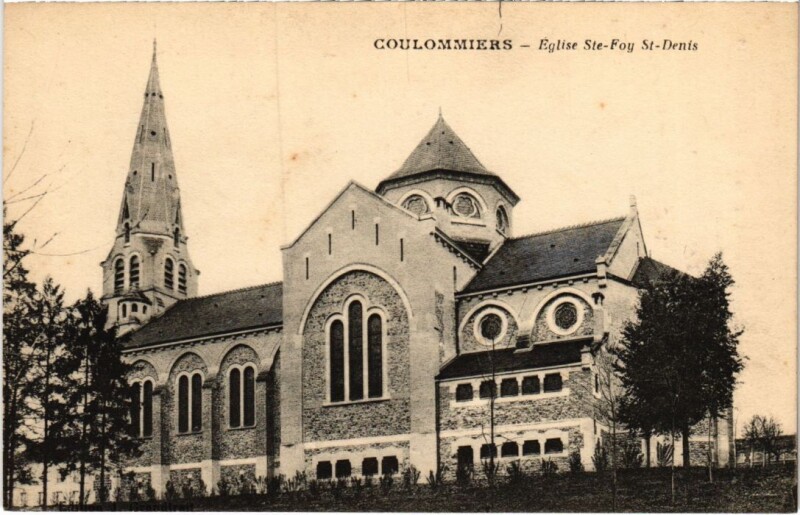 Carte postale ancienne Coulommiers Eglise Sainte-Foy à Coulommiers