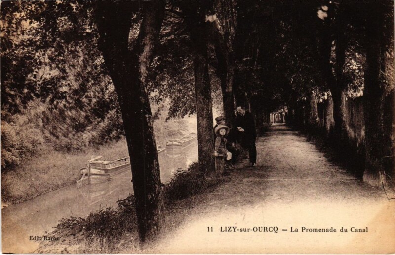 Carte postale ancienne Lizy sur Ourcq La Promenade du Canal à Lizy-sur-Ourcq