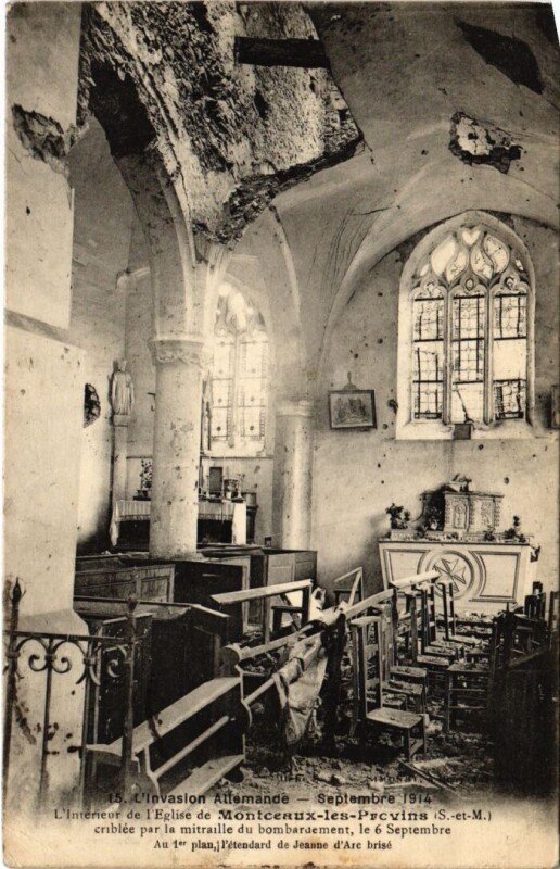 Carte postale ancienne Montceau Interieur de l'Eglise
