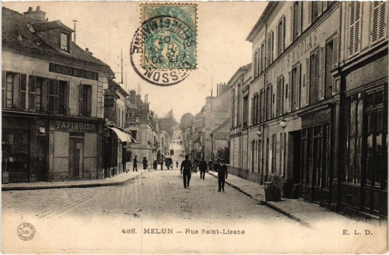 Carte postale ancienne Melun Rue Saint-Liesne à Melun