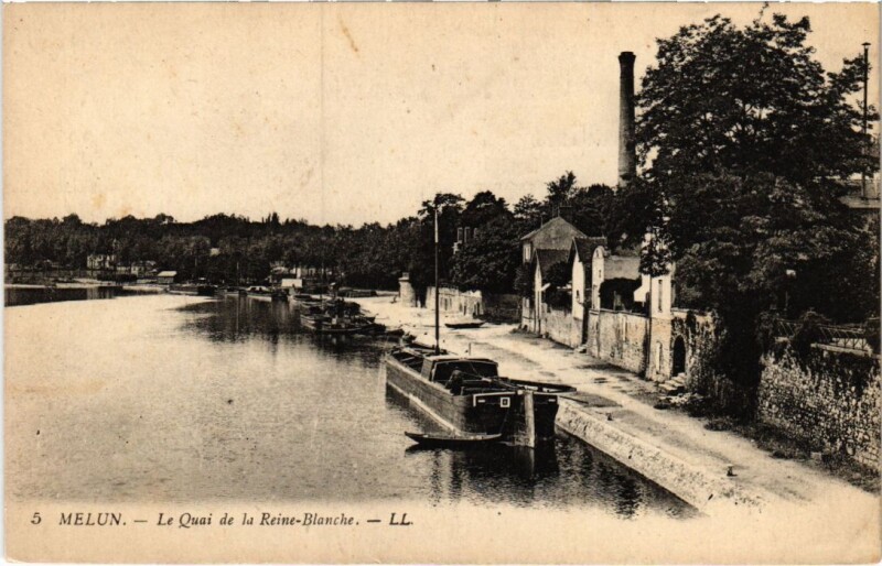 Carte postale ancienne Melun Le Quai de la Reine Blanche à Melun