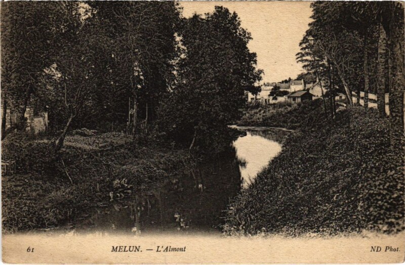 Carte postale ancienne Melun L'Almont à Melun