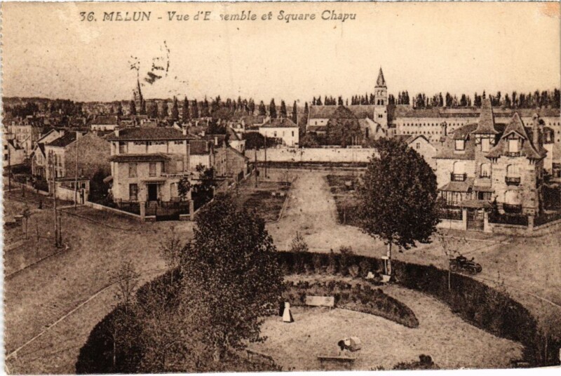 Carte postale ancienne Melun Vue d'ensemble et Square Chapu à Melun