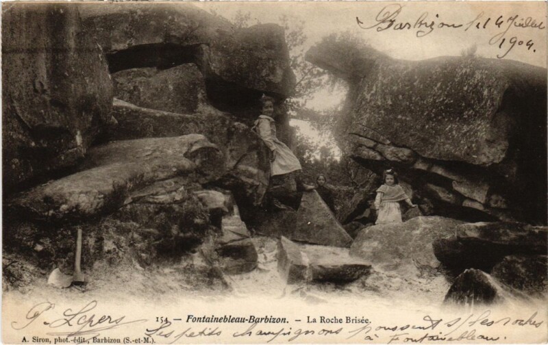 Carte postale ancienne Fontainebleau La Roche Brisee à Fontainebleau