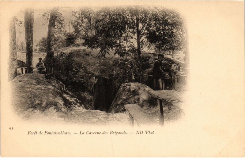 Carte postale ancienne Foret de Fontainebleau La Caverne des Brigands à Fontainebleau
