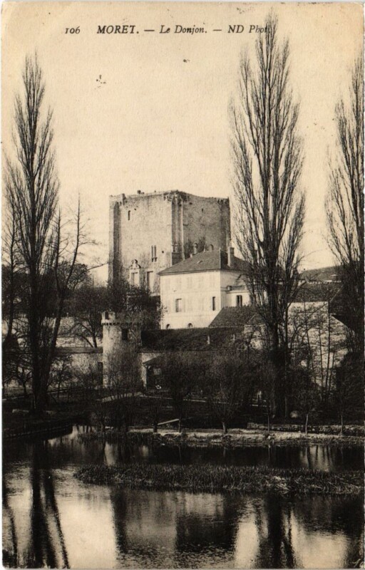 Carte postale ancienne Moret Le Donjon