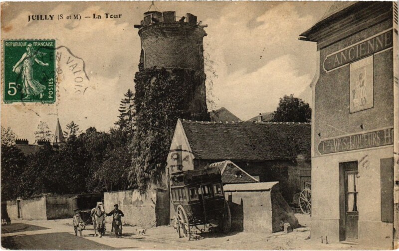 Carte postale ancienne Juilly La Tour à Juilly