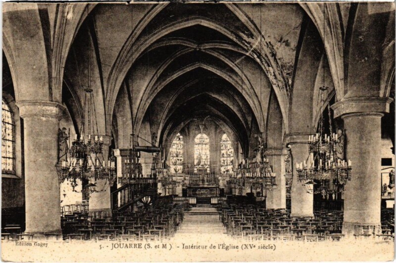 Carte postale ancienne Jouarre Interieur de l'Eglise à Jouarre